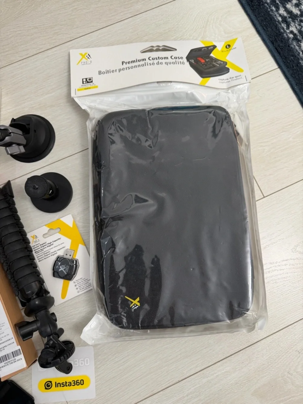 Insta360 ONE R Twin Edition - Super 5.7K Dual-Lens 360 Camera & Go Pro Bundle